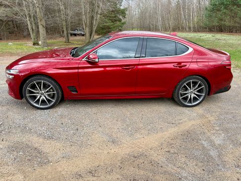 Used 2023 Genesis G70 2.0T image 24