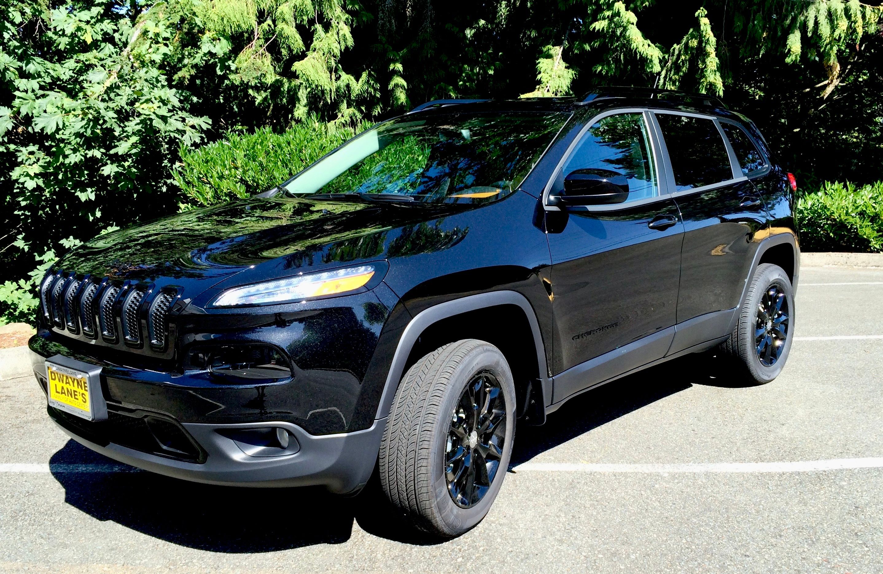 Used 2014 Jeep Cherokee Latitude w/ Comfort/Convenience Group AWD/4WD image 1
