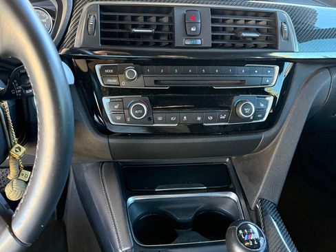 Used 2019 BMW M4 Coupe image 5