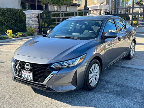 Used 2024 Nissan Sentra S image 1