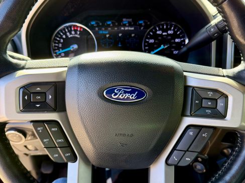 Used 2022 Ford F250 Lariat w/ FX4 Off-Road Package image 6