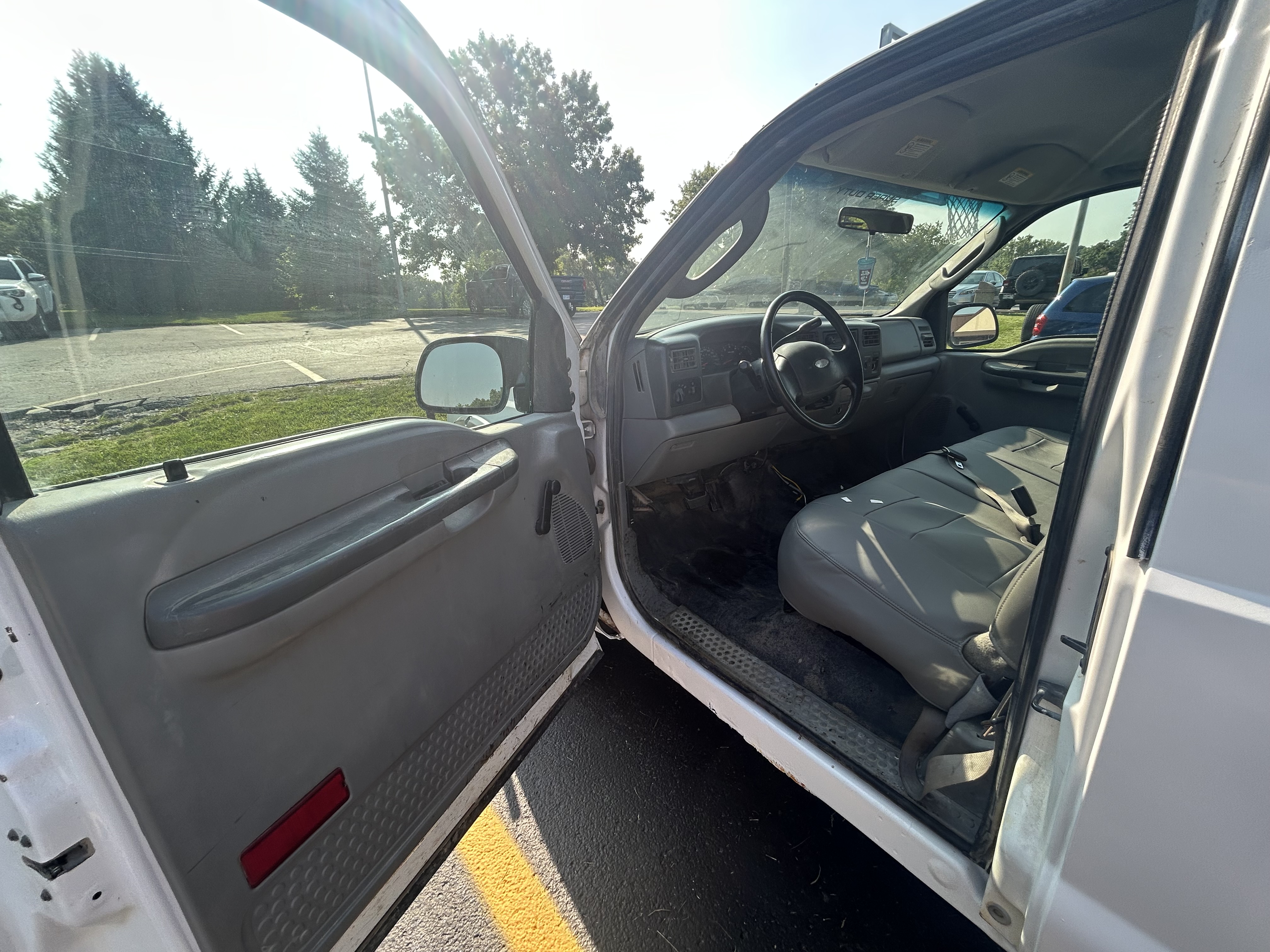 Used 2003 Ford F250 XL RWD image 12