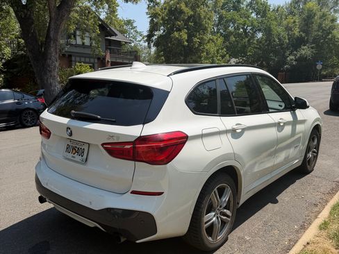 Used 2017 BMW X1 sDrive28i FWD image 5