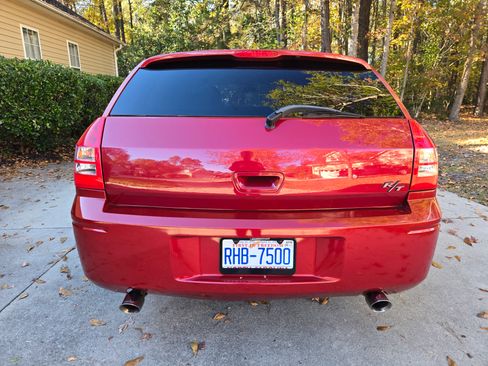 Used 2005 Dodge Magnum R/T w/ Convenience Group II image 8