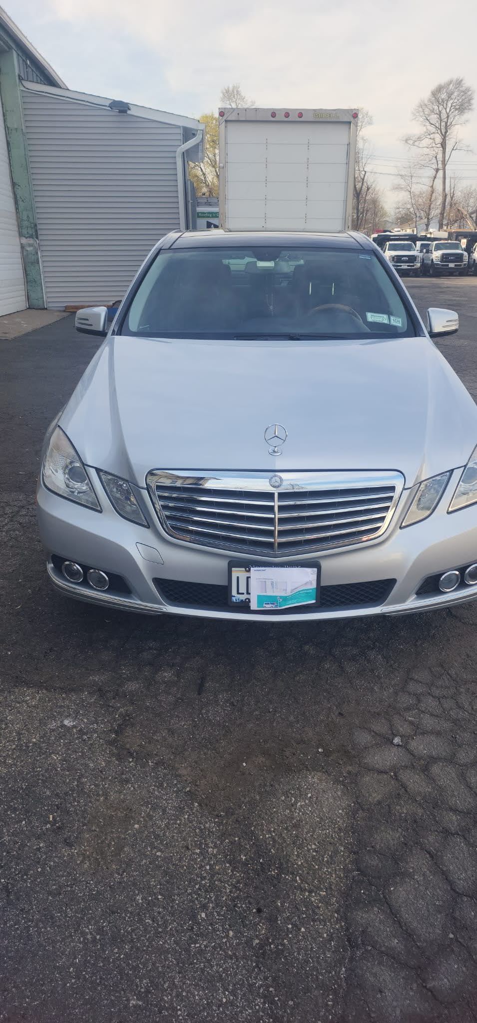 Used 2010 Mercedes-Benz E 350 4MATIC Sedan image 9