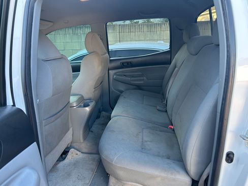 Used 2009 Toyota Tacoma PreRunner image 8