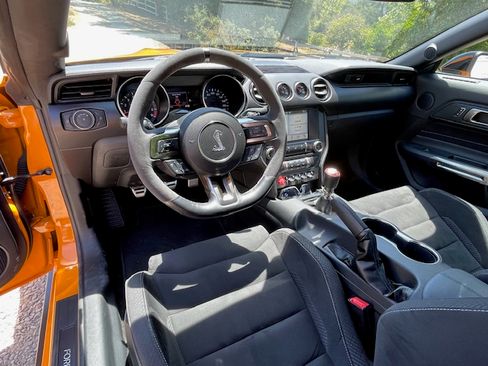 Used 2018 Ford Mustang Shelby GT350 w/ Electronics Package image 9