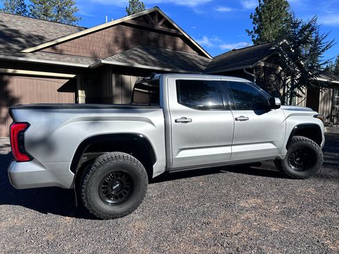 Used 2023 Toyota Tundra Platinum image 10