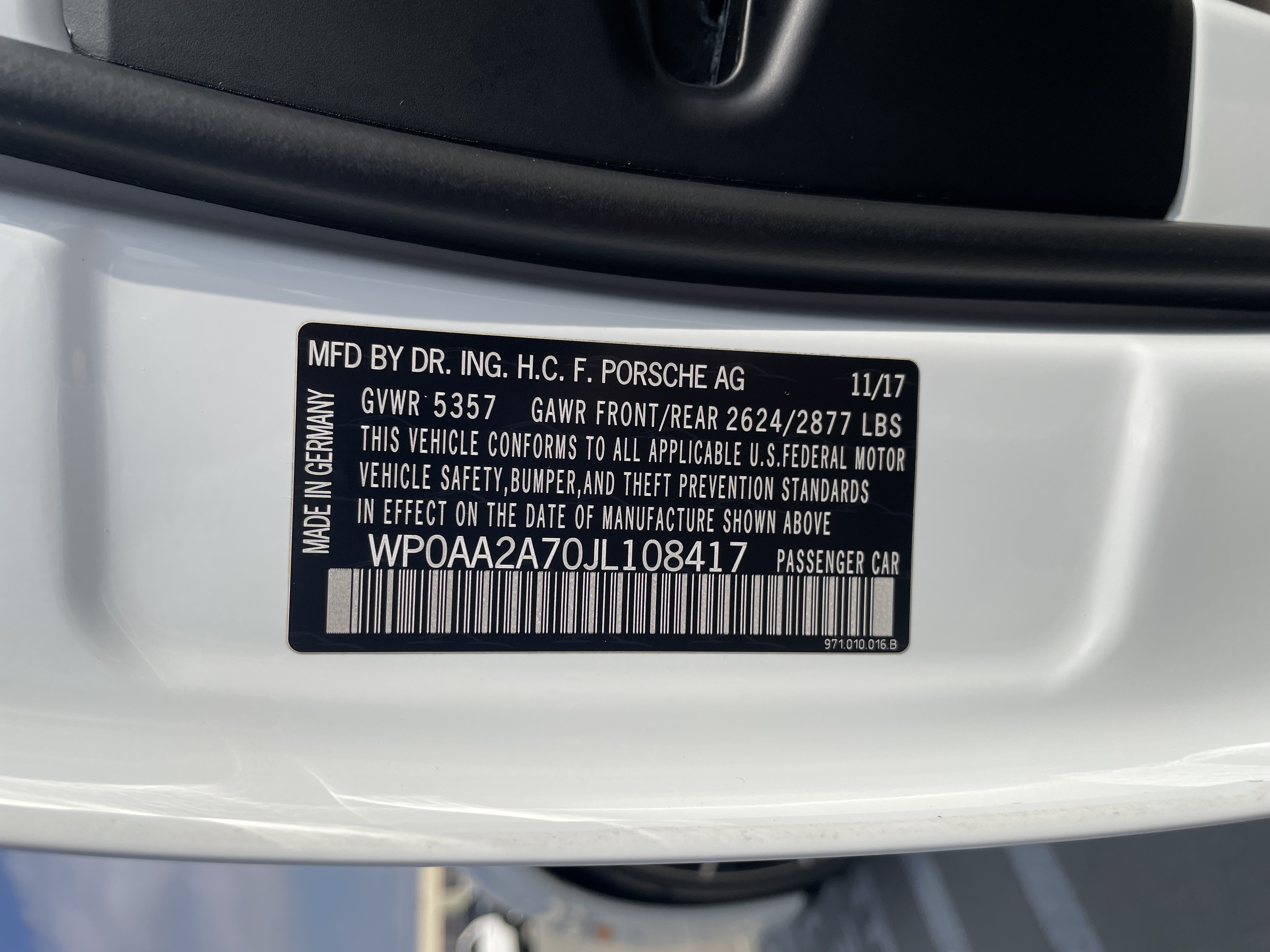 Used 2018 Porsche Panamera 4 AWD/4WD image 18