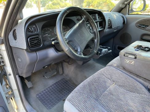 Used 1999 Dodge Ram 2500 Truck 2WD Quad Cab image 6