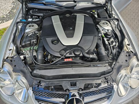 Used 2007 Mercedes-Benz SL 600 image 11