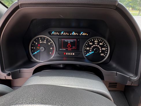 Used 2018 Ford F150 XLT w/ Equipment Group 302A Luxury AWD/4WD image 12