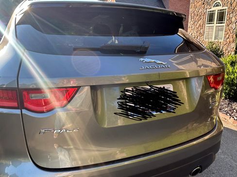 Used 2019 Jaguar F-PACE Prestige AWD/4WD image 9