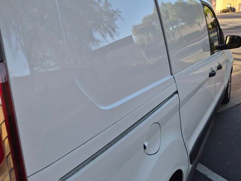 Used 2016 Ford Transit Connect XLT image 6