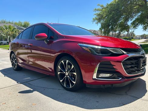 Used 2019 Chevrolet Cruze Premier w/ Sun And Sound Package image 12