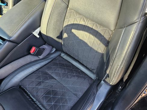 Used 2018 Nissan Maxima SR w/ Midnight Edition image 14