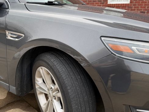 Used 2015 Ford Taurus SEL w/ Equipment Group 201A image 4