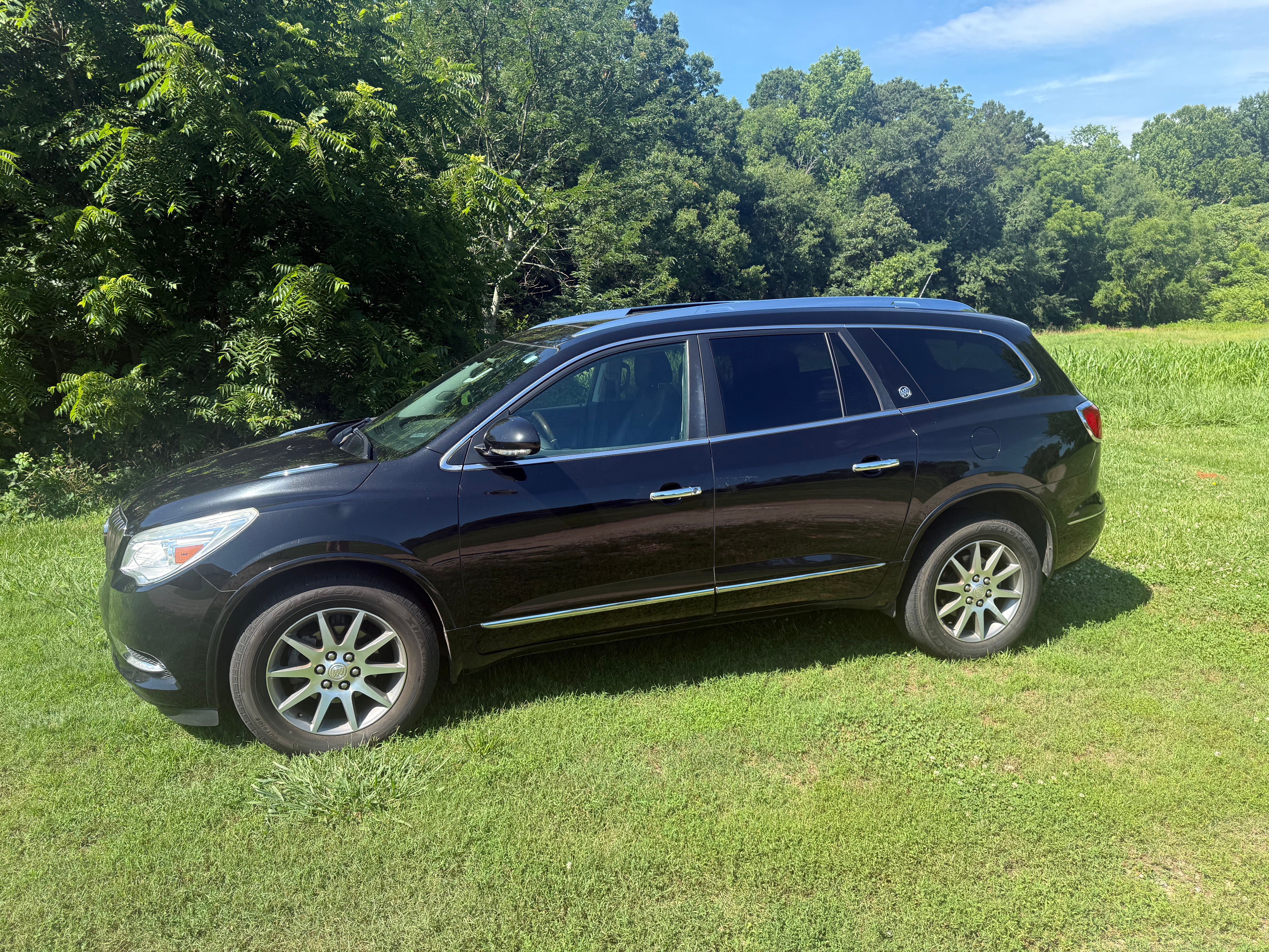Used 2016 Buick Enclave Leather AWD/4WD image 1