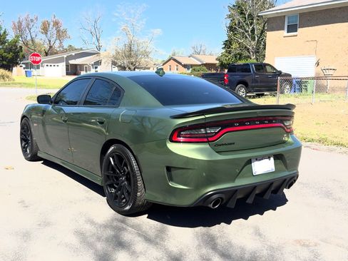 Used 2022 Dodge Charger Scat Pack w/ Dynamics Package image 5