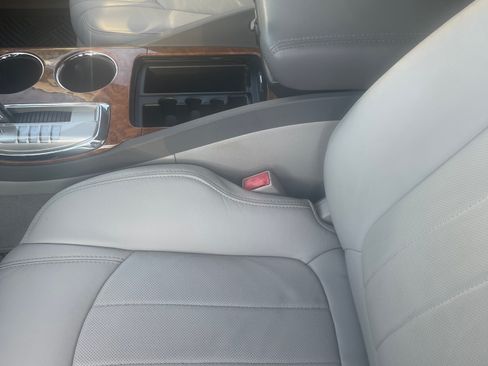 Used 2012 Buick Enclave Premium FWD image 5