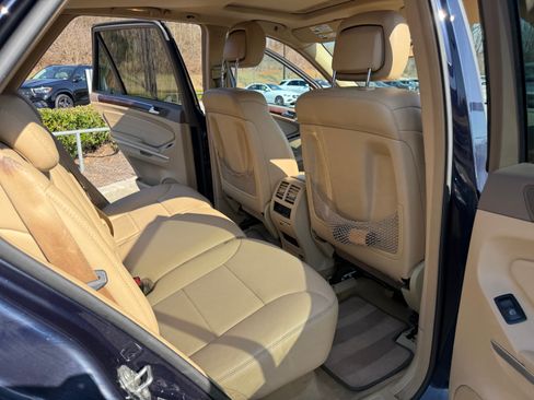 Used 2010 Mercedes-Benz ML 350 4MATIC image 10