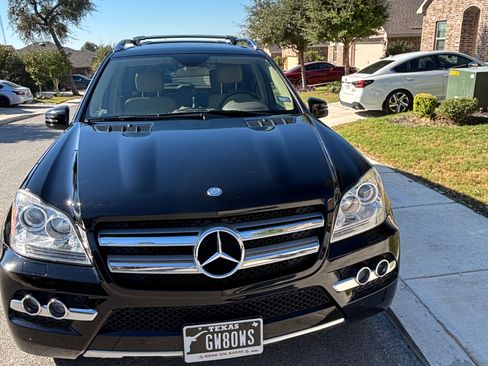 Used 2011 Mercedes-Benz GL 450 4MATIC image 17