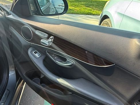 Used 2017 Mercedes-Benz C 300 C 300 4MATIC Sedan 4D image 27