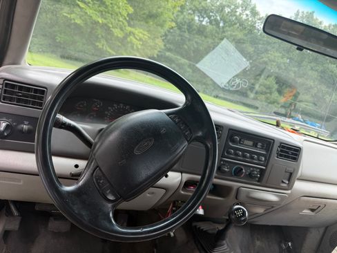 Used 2000 Ford F450 4x4 Regular Cab Super Duty image 9