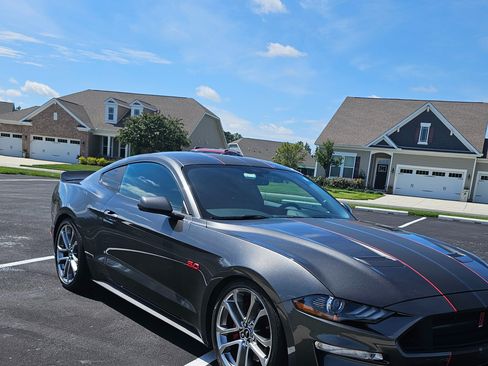 Used 2018 Ford Mustang GT Premium w/ Enhanced Security Package RWD image 1