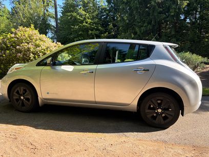 Used 2015 Nissan Leaf SV w/ Premium Package
