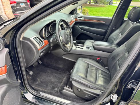 Used 2013 Jeep Grand Cherokee Limited image 18