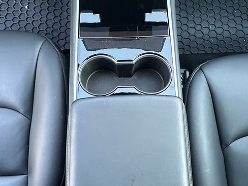 Used 2018 Tesla Model 3 Long Range image 22