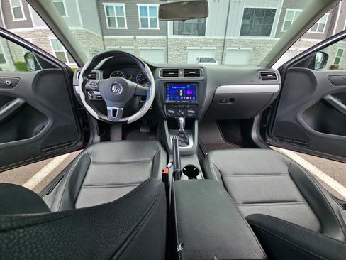 Used 2014 Volkswagen Jetta SE image 6