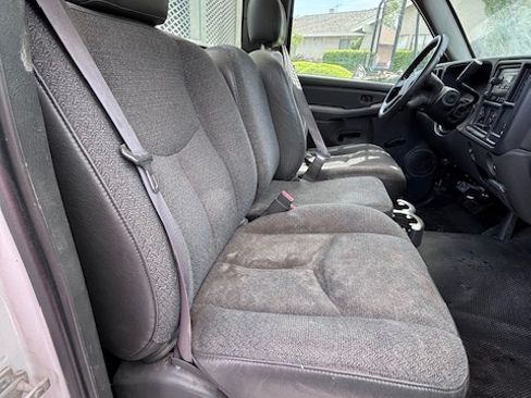 Used 2005 Chevrolet Silverado 3500 2WD Regular Cab image 13