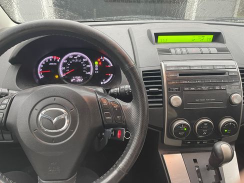 Used 2009 MAZDA MAZDA5 Touring image 15