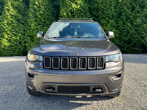 Used 2016 Jeep Grand Cherokee Limited 75th Anniversary AWD/4WD image 2
