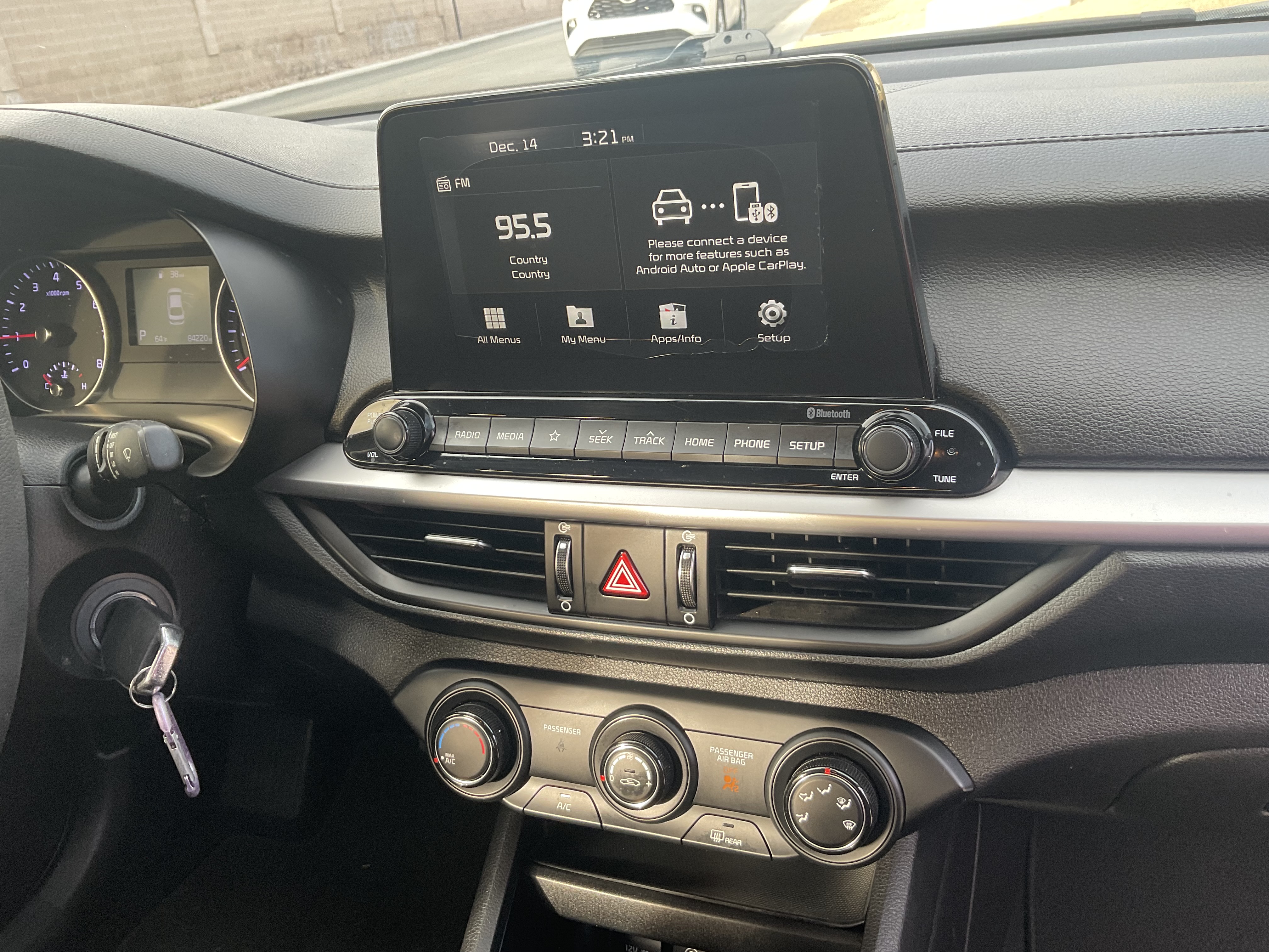 Used 2020 Kia Forte LXS FWD image 8