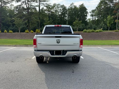 Used 2016 RAM 1500 Laramie w/ Convenience Group AWD/4WD image 8