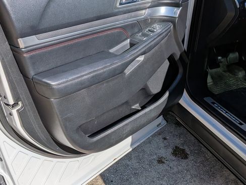 Used 2016 Ford Explorer Sport w/ Equipment Group 401A image 15