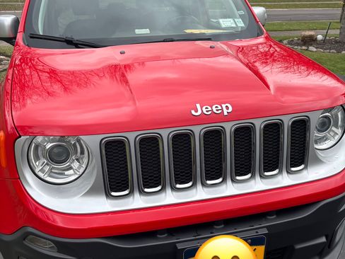 Used 2018 Jeep Renegade Limited w/ UConnect 8.4 Nav Group image 2