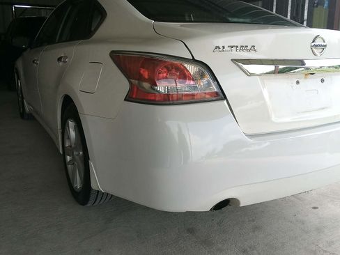 Used 2014 Nissan Altima 2.5 SV FWD image 14