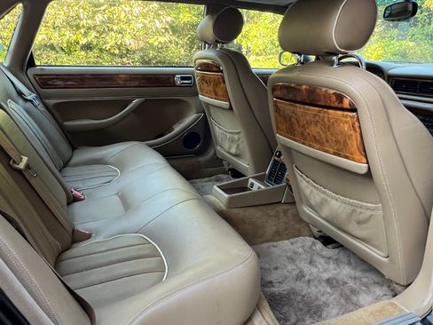 Used 1997 Jaguar XJ Vanden Plas image 11