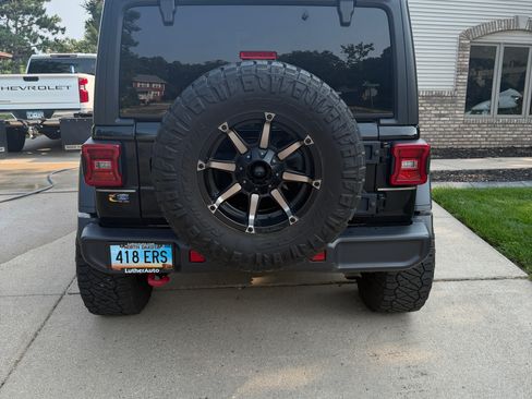 Used 2021 Jeep Wrangler Unlimited Rubicon AWD/4WD image 5