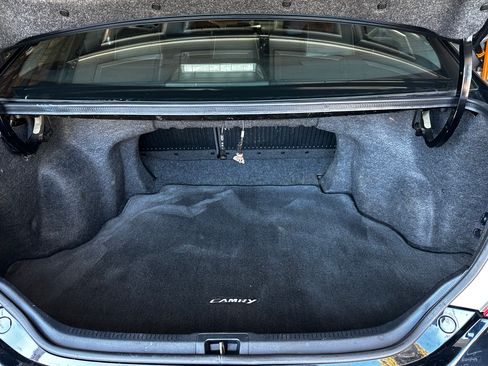 Used 2012 Toyota Camry SE image 14