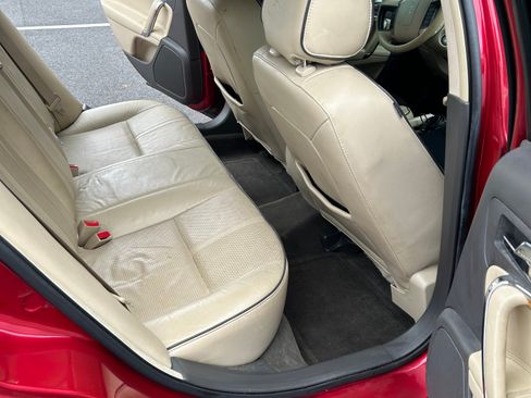 Used 2012 Lincoln MKZ FWD image 23