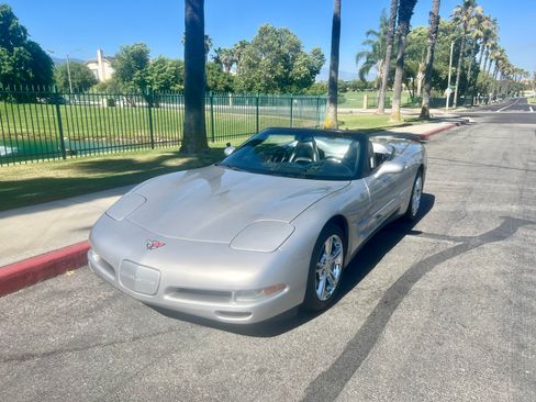 Used 2004 Chevrolet Corvette Convertible w/ Preferred Equipment Group image 4