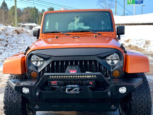 Used 2010 Jeep Wrangler Unlimited Sahara w/ Dual Top Group image 2