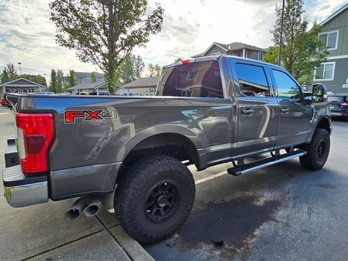 Used 2019 Ford F350 Lariat w/ Lariat Ultimate Package image 2