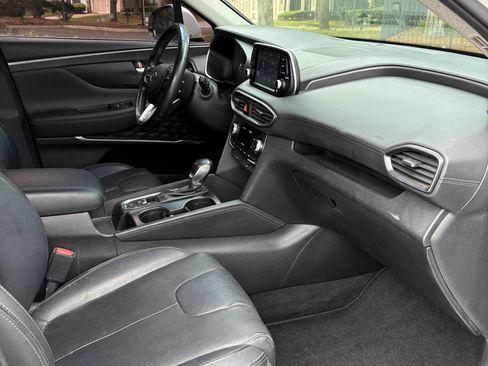 Used 2019 Hyundai Santa Fe Limited image 6