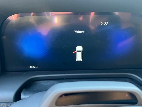 Used 2025 Lexus GX 550 w/ Accessory Package (2T) image 16